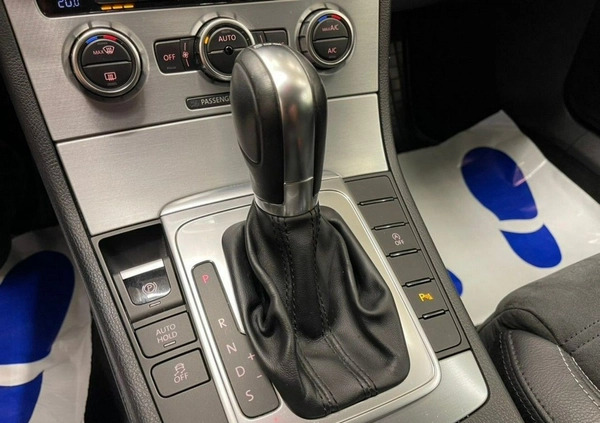 Volkswagen CC cena 52900 przebieg: 169000, rok produkcji 2014 z Gniewkowo małe 667